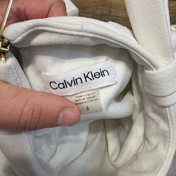 ✨ Elegant Calvin Klein White Midi Dress – Size 4 ✨ - Picture 6 of 9